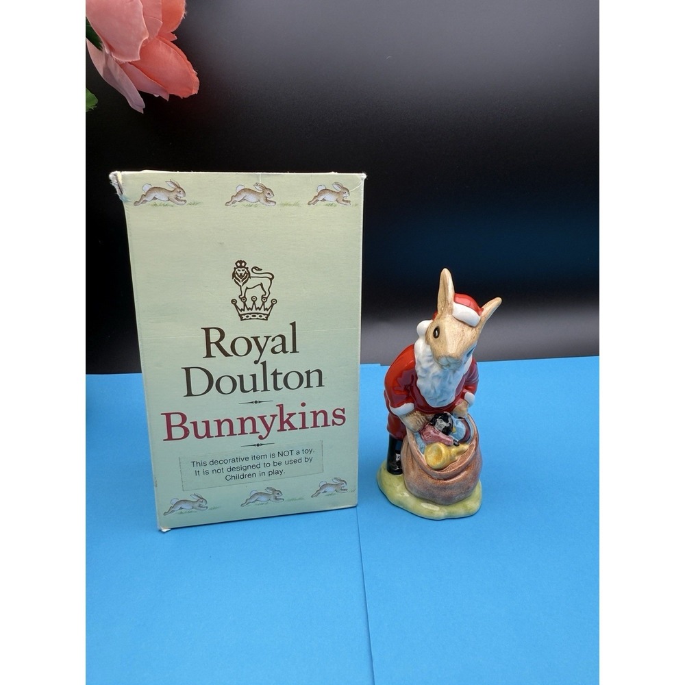 Royal‎ Doulton Santa Bunnykin Happy Christmas Figurine DB17 Mint Condition W/Box